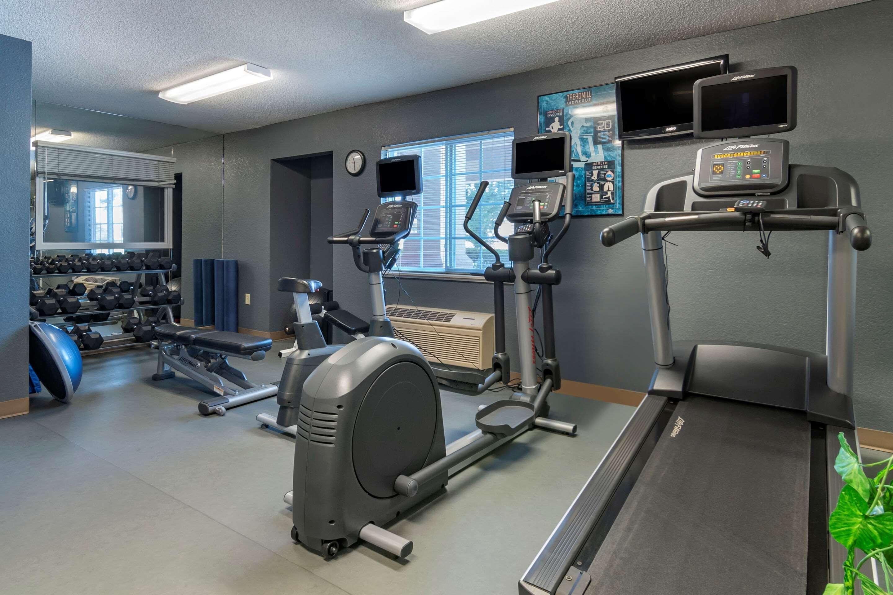 Mainstay Suites Emporia Buitenkant foto