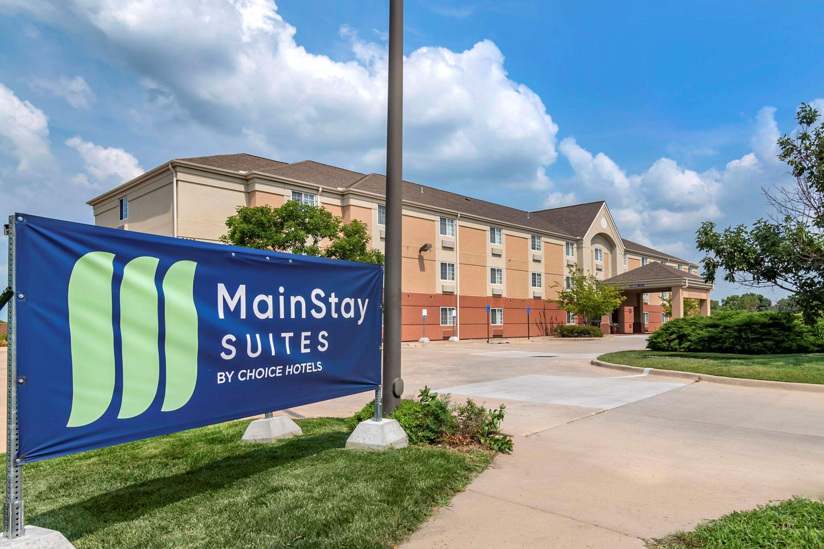 Mainstay Suites Emporia Buitenkant foto