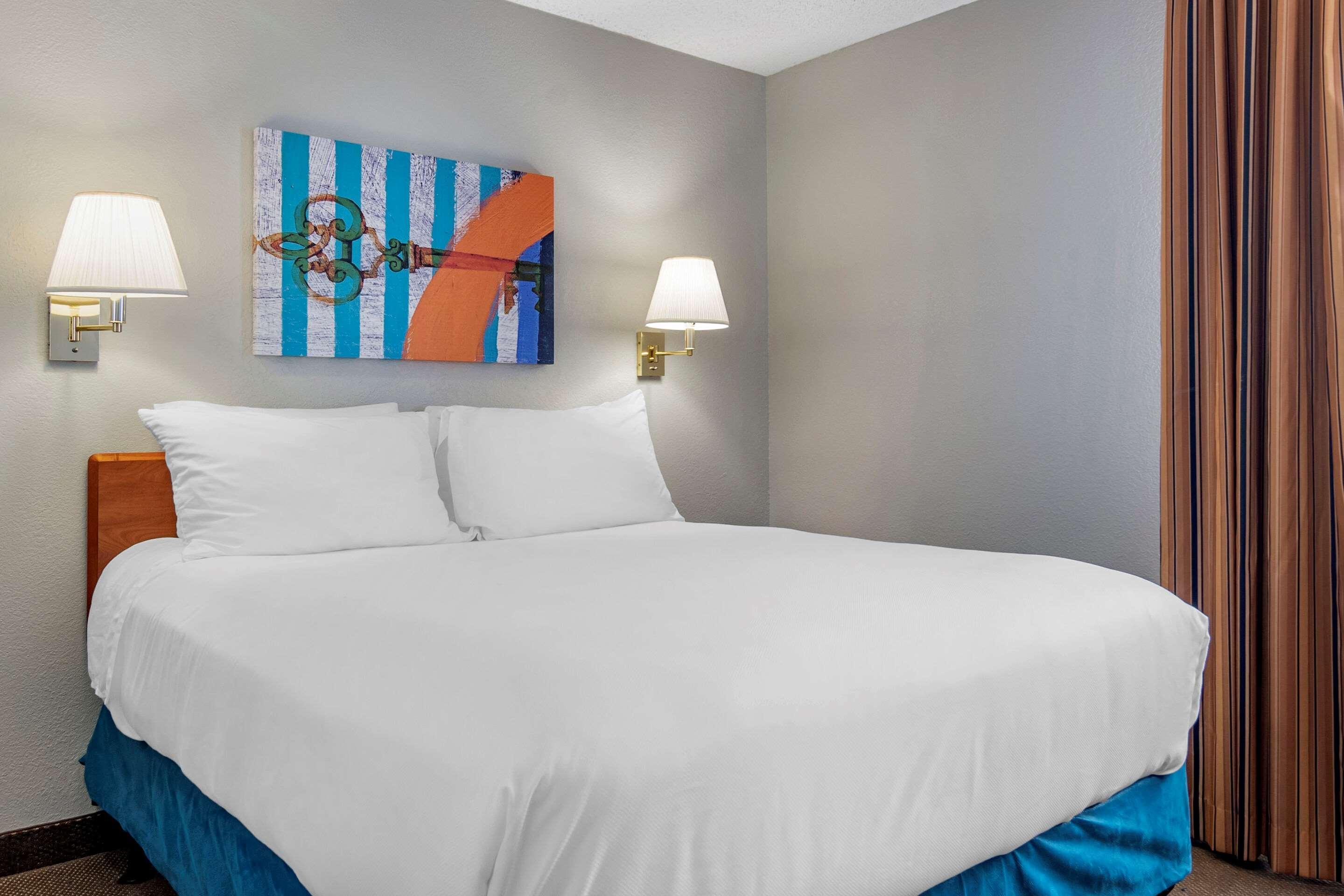 Mainstay Suites Emporia Buitenkant foto