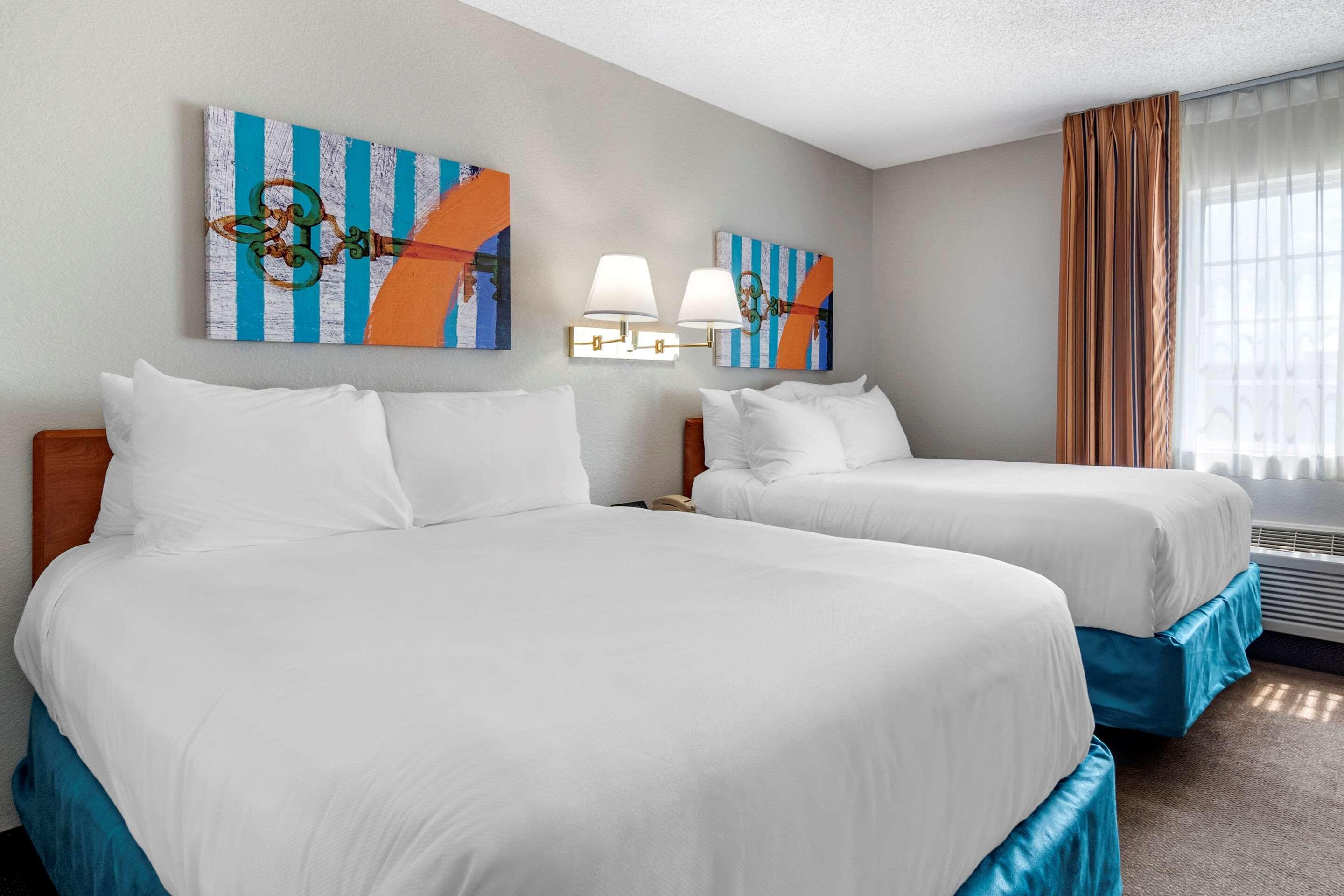 Mainstay Suites Emporia Buitenkant foto