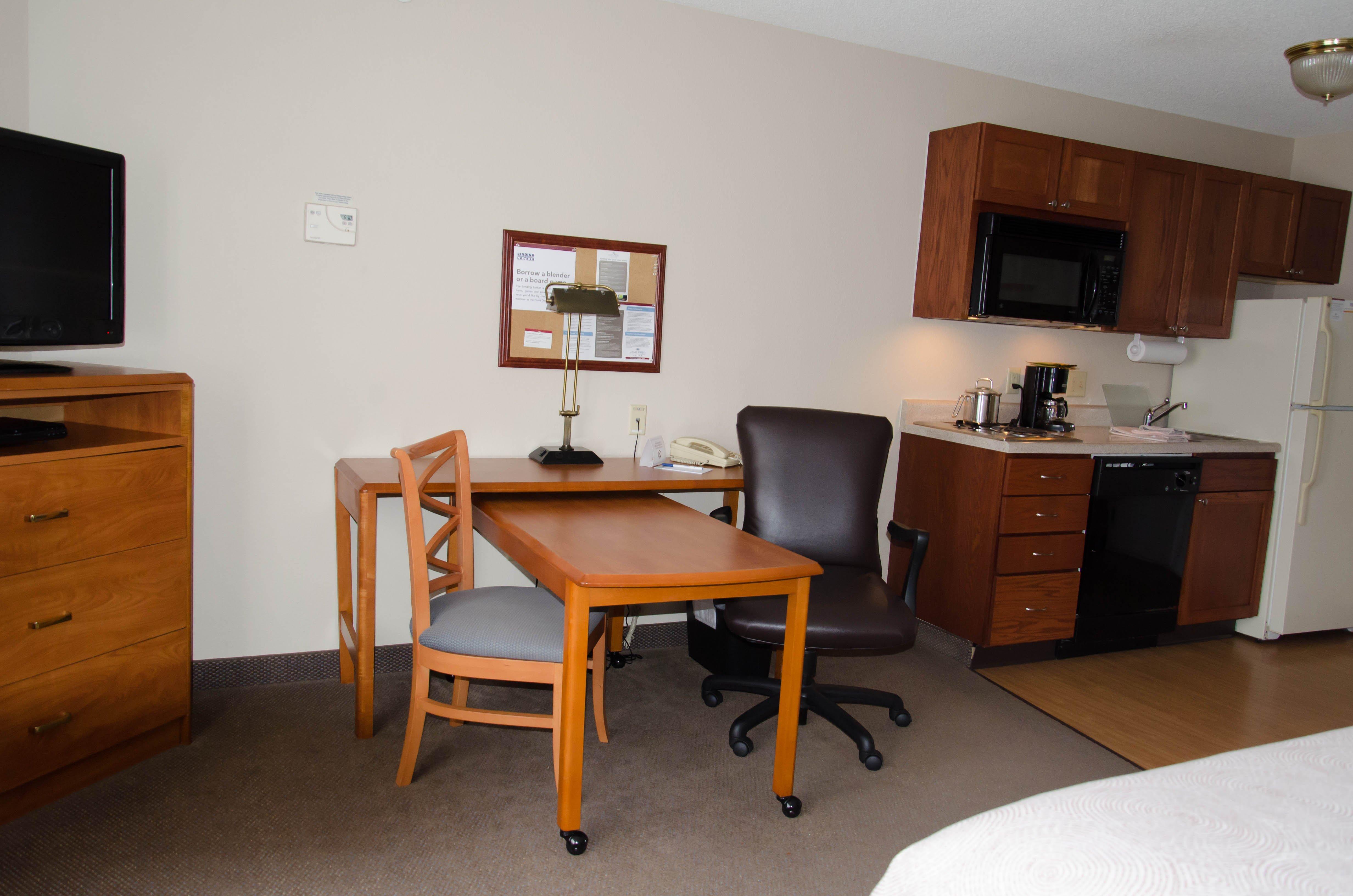 Mainstay Suites Emporia Buitenkant foto